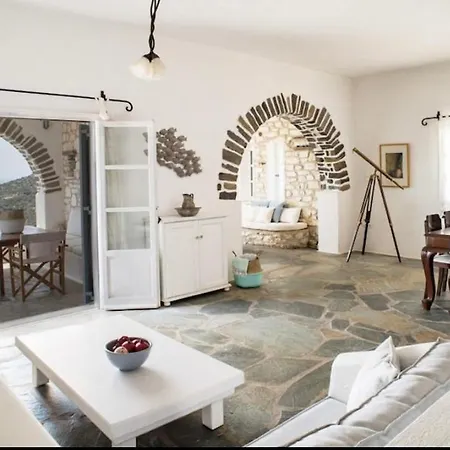 Idyllic Sea Views House Nyaraló