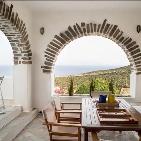 Idyllic Sea Views House Aspro Chorio